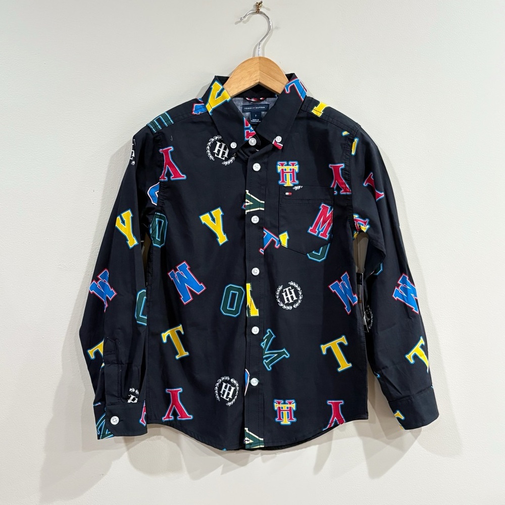 NWT Tommy Hilfiger Boys Button Down Shirt Size 7 Colorful Logo Print Cotton Top